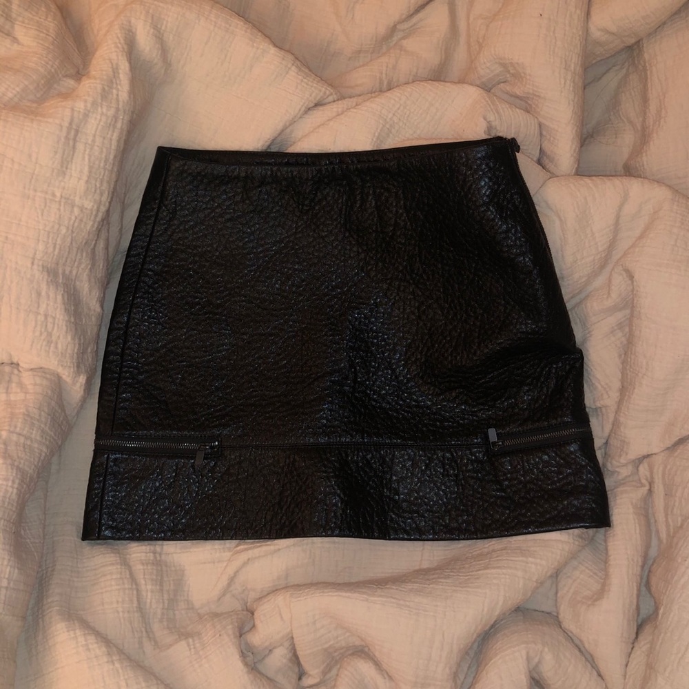 black zara skirt
